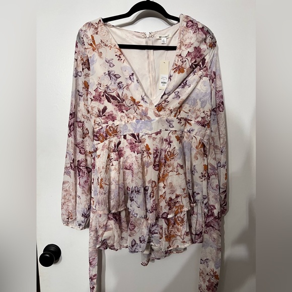 NEW WITH TAGS Francesca’s Womens Floral Romper Size - Large - Picture 3 of 5